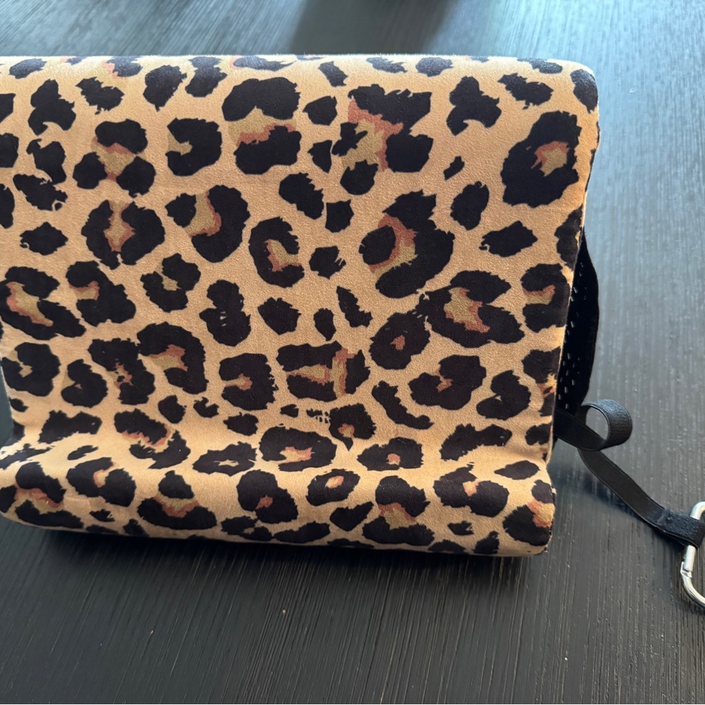 Leopard Print Tablet Stand - Picture 2 of 8